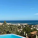 Villa Infinity